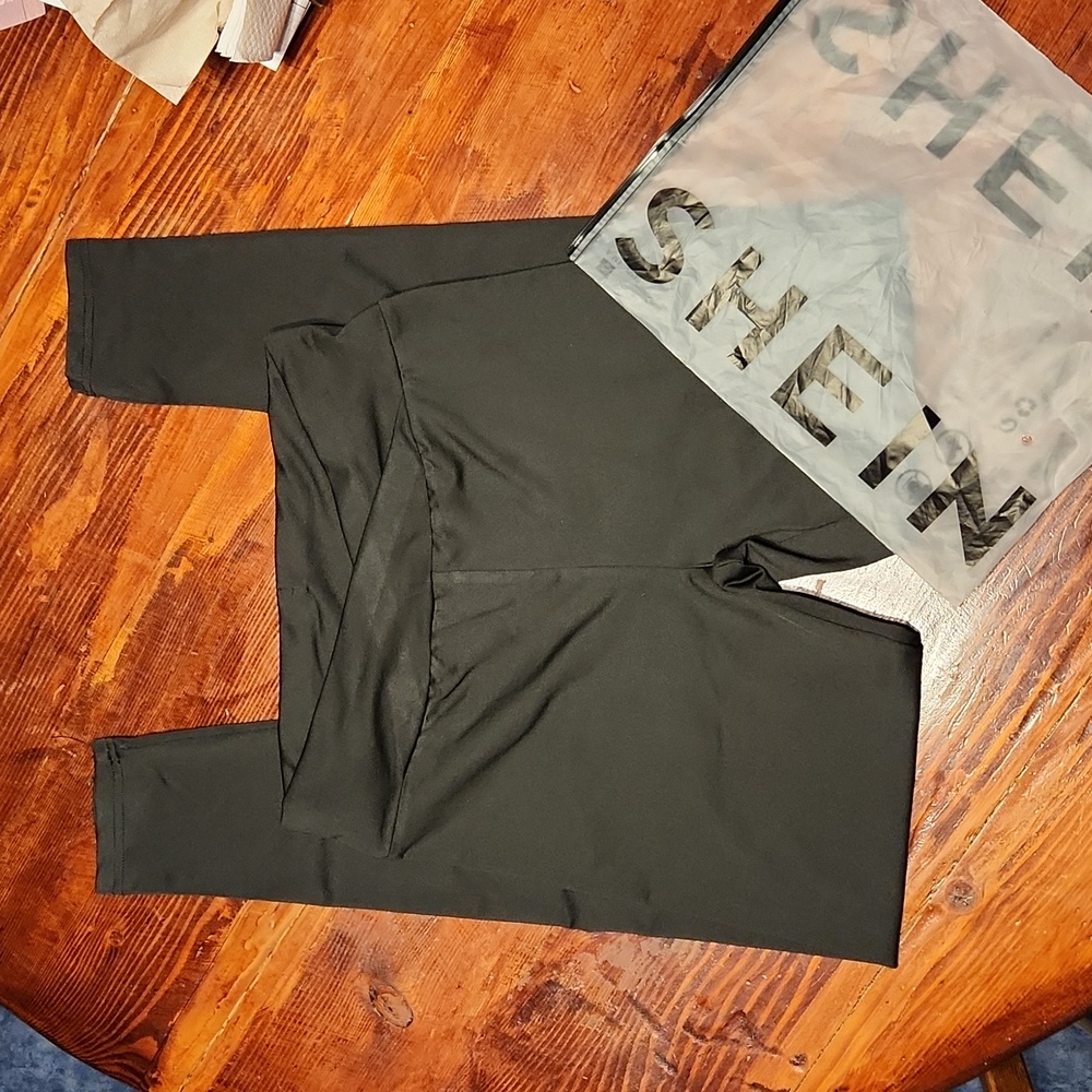 Shein Leggings, Black ☆ Size Small, EU sz 36 ☆ US sz 4  Brand New original pkg